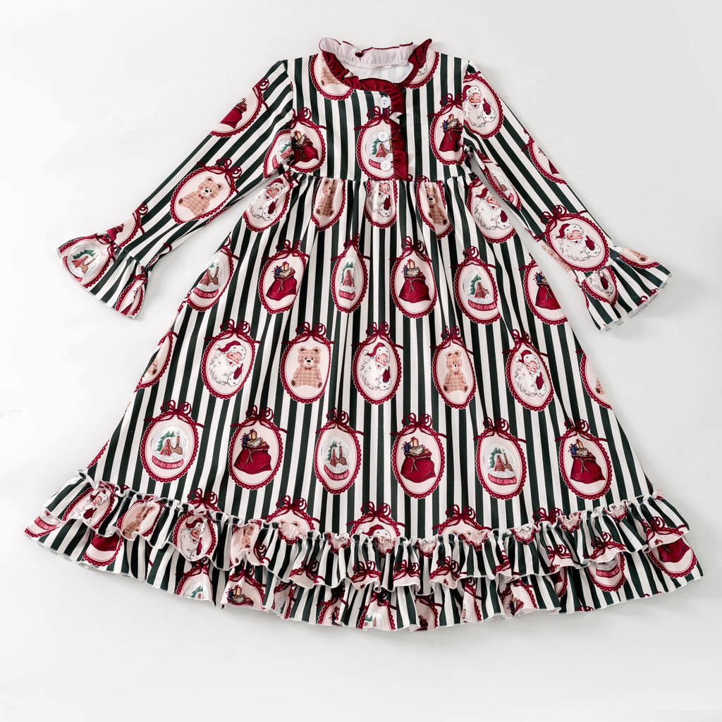 CHRISTMAS FRAME NIGHTGOWN - GREEN STRIPE - Christmas2025