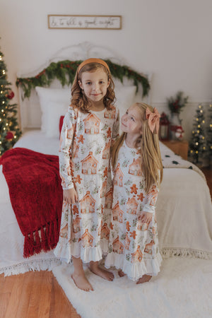 CHRISTMAS GINGERBREAD HOUSE NIGHTGOWN