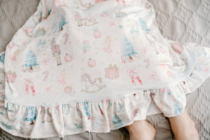 NUTCRACKER FLUTTER SLEEVES NIGHTGOWN