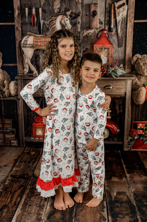 SANTA & CHRISTMAS TREES NIGHTGOWN